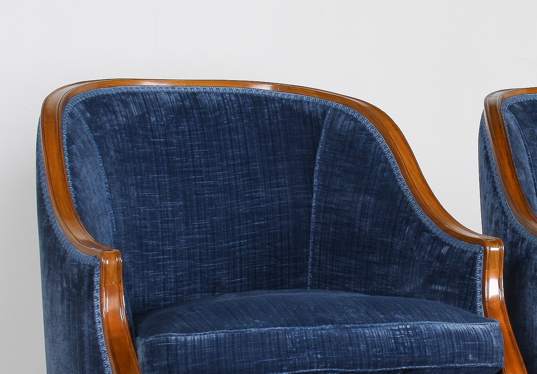 A Exquisite Pair of Tub Chairs in Royal Blue by Fine Furniture Maker Arthur Brett - Image 14