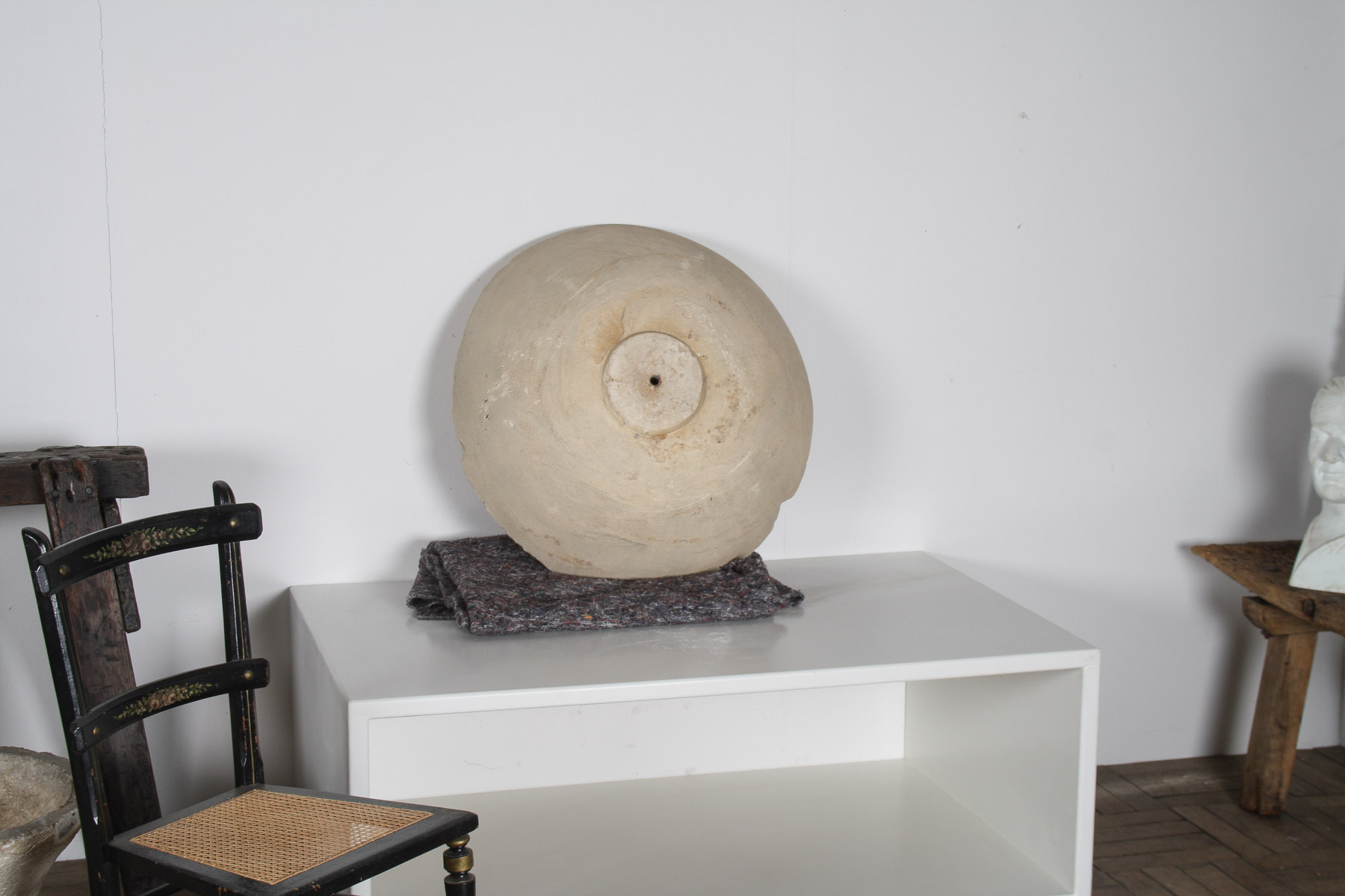Very Large Reclaimed Antique Stone Bowl - English Wattscliffe Millstone Grit Sandstone - Image 16