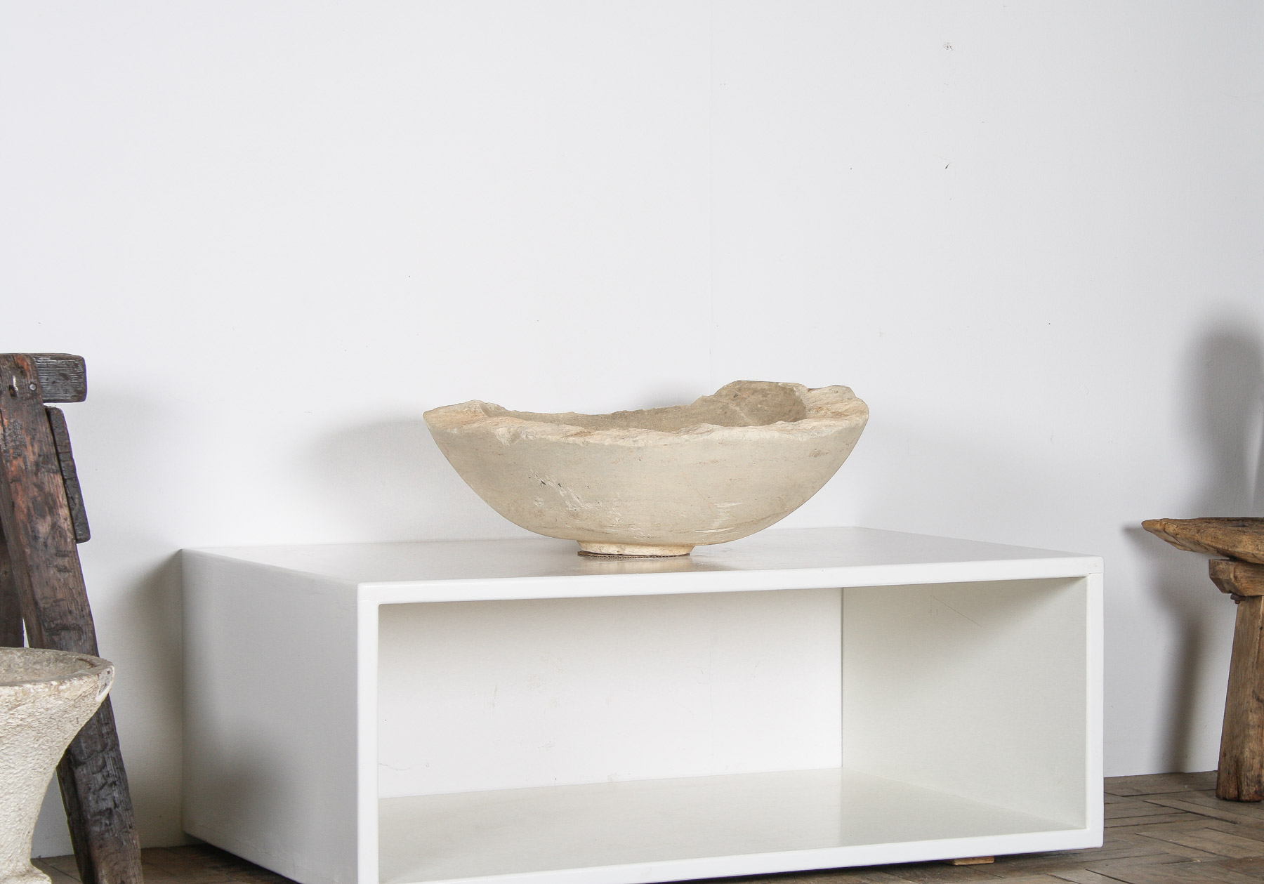 Very Large Reclaimed Antique Stone Bowl - English Wattscliffe Millstone Grit Sandstone - Image 13